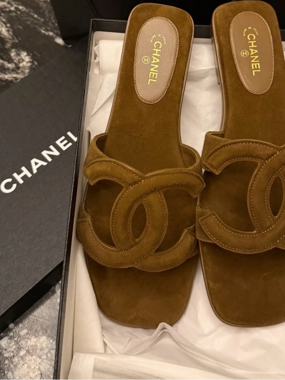 CHANEL SS26 MATTHIEU BLAZY SUEDE BROWN MULE SANDAL SIZE 37.5 NIB